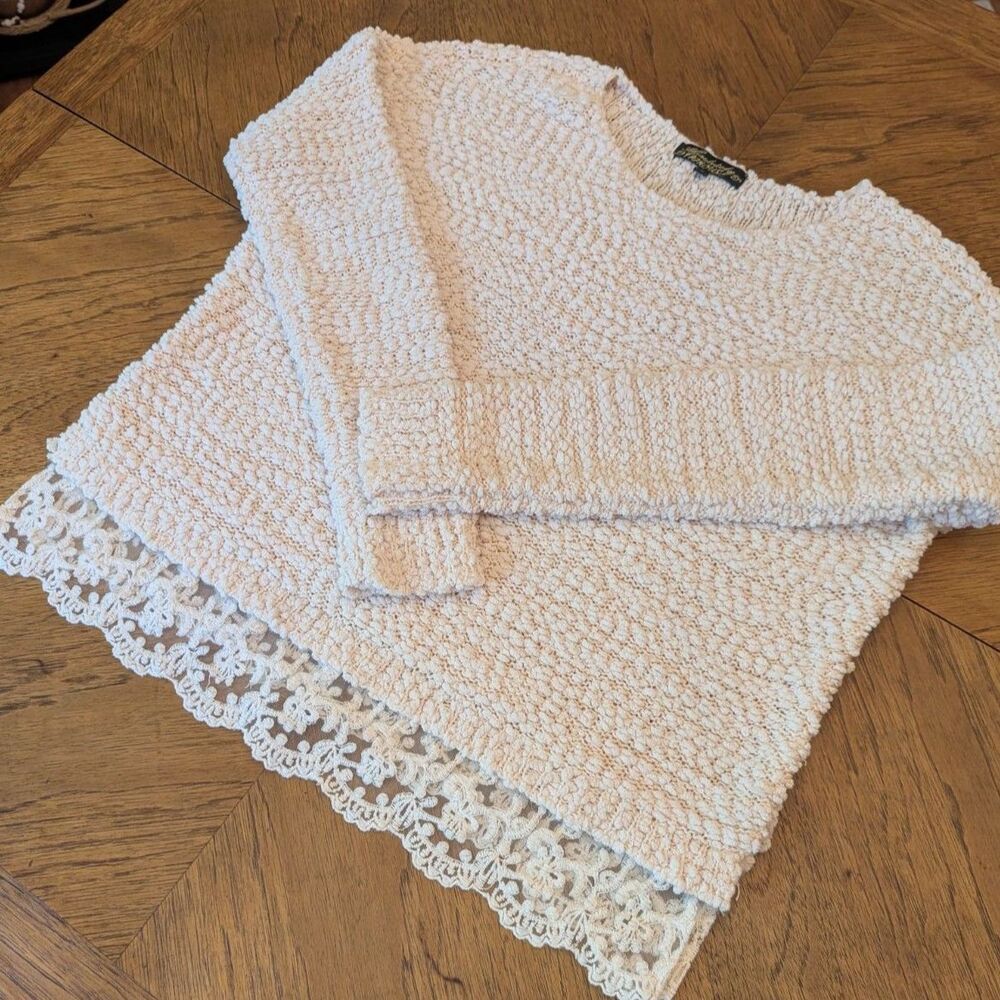 Feminine Cream Chunky Open Knit Lace Trim Scallop Hem Sweater Size XL